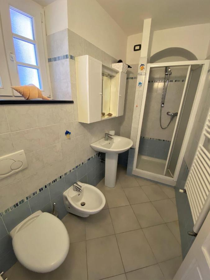 Le Case Della Lizza - Casa Gialla レヴァント エクステリア 写真